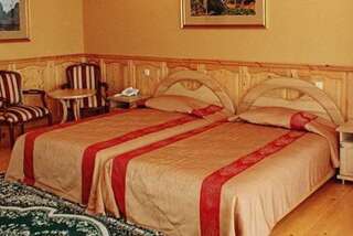 Гостиница Князь Голицын Новый Свет Бюджетный двухместный номер с 2 отдельными кроватями-1